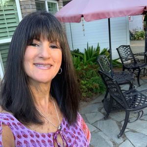 Meet your Posher, Laylee